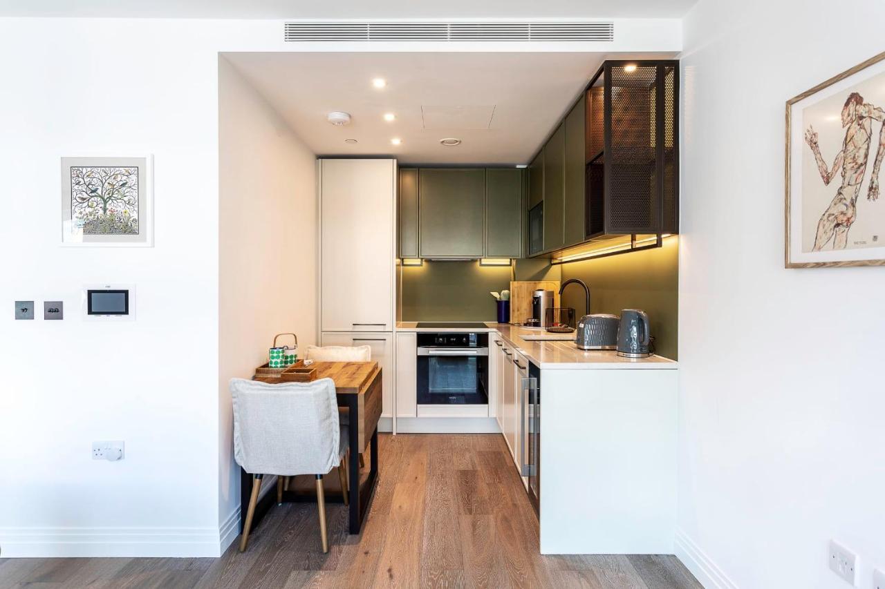 Modern Chelsea Apartment
